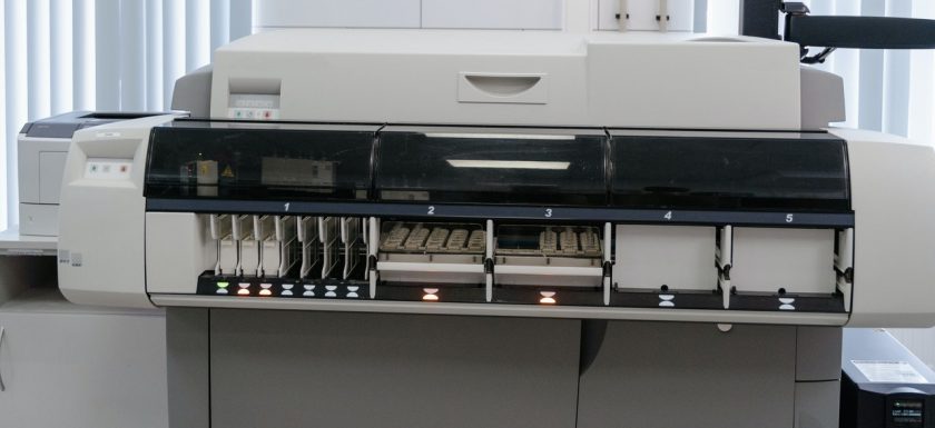 storformatsprinter 840x385 - Skal jeg vælge en printer eller en plotter?